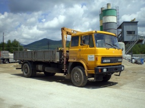 Doprava - LIAZ s hydraulickou rukou na prepravu tovaru